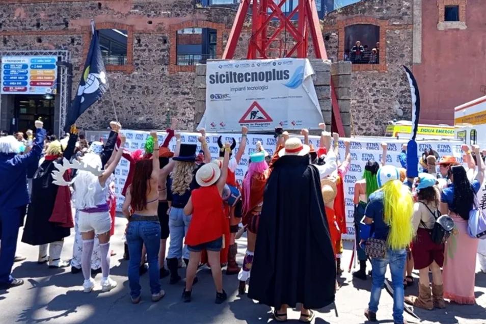 Un gruppo di cosplayer a Etna Comics